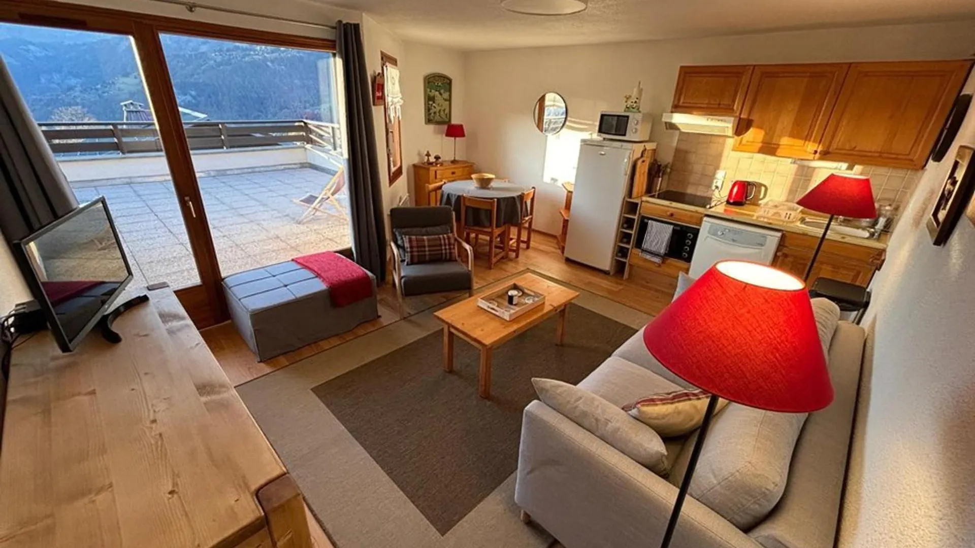 Appartement Cosy Pour 4 Avec Wifi Proche Pistes Et Commerces - Fr-1-733-93 Crest-Voland 0*,  France